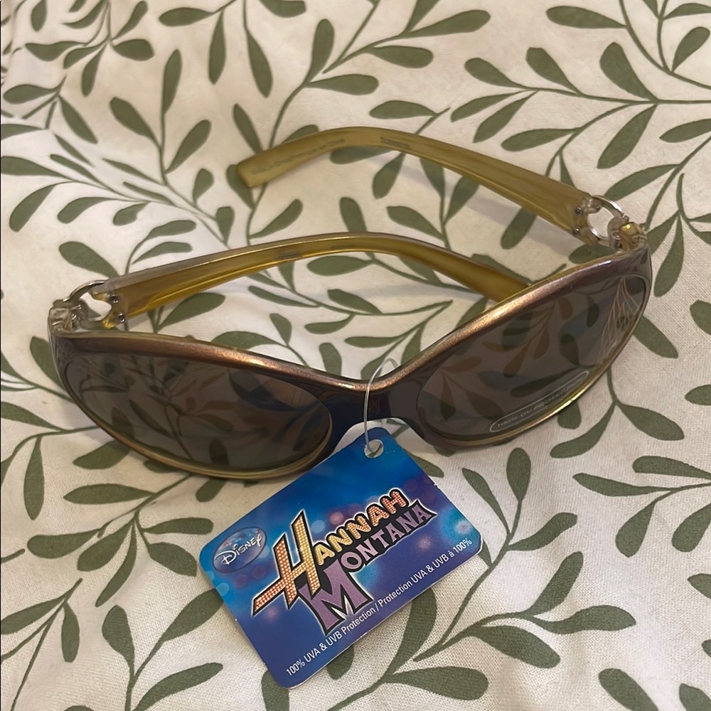 NWT Y2K Vintage Hannah Montana Sunglasses